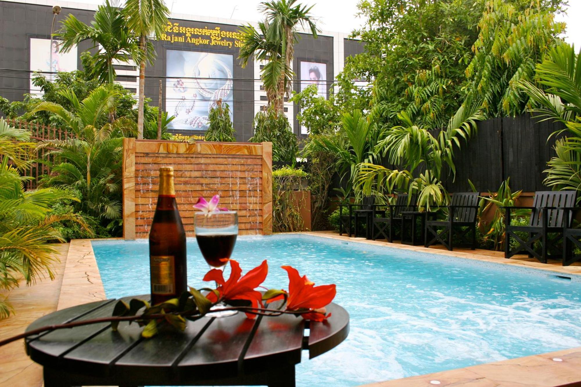 Shining Angkor Boutique Hotel Siem Reap Esterno foto