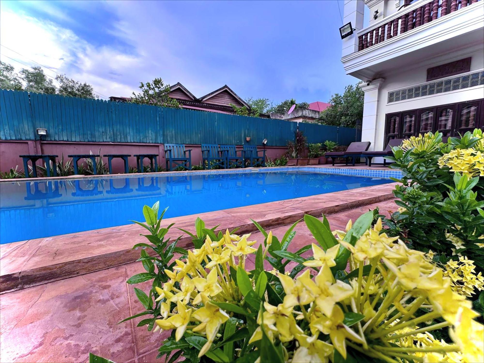 Shining Angkor Boutique Hotel Siem Reap Esterno foto