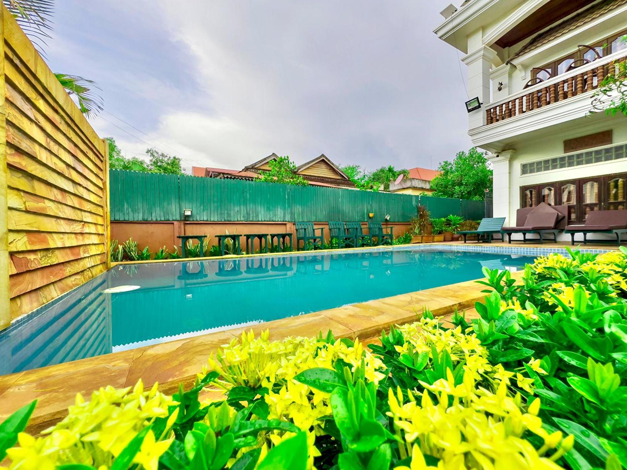 Shining Angkor Boutique Hotel Siem Reap Esterno foto